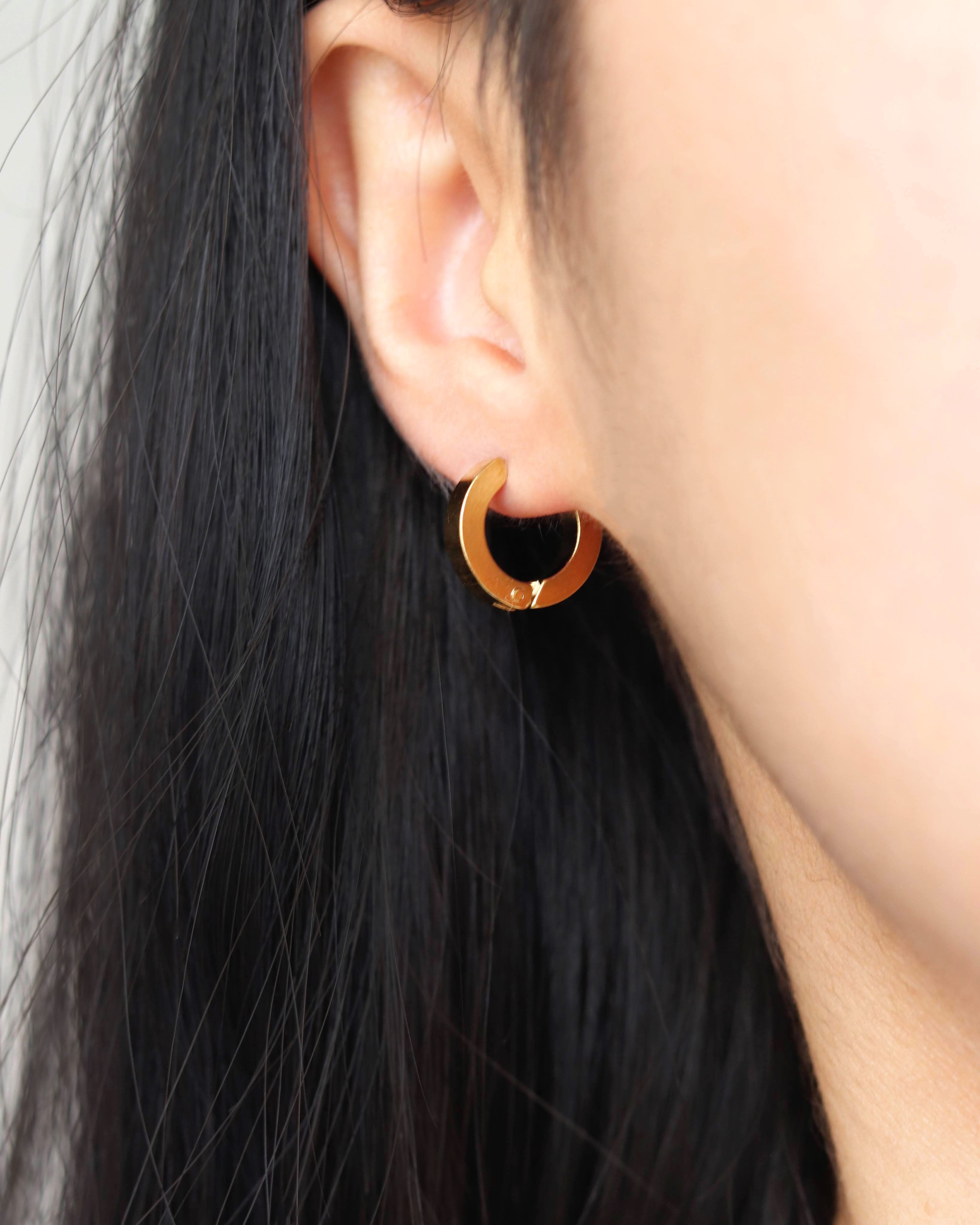 Shop Huggie Earrings Online in New Zealand | Francesca Jewellery