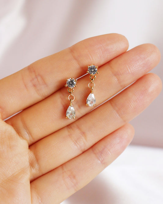 Loona tear drop studs